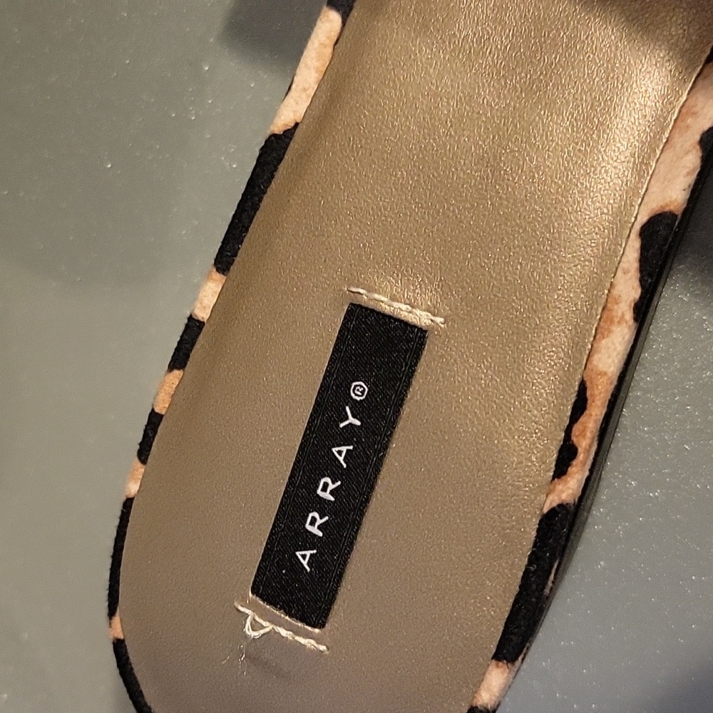 NWOT Array Leopard Slides - Picture 3 of 4